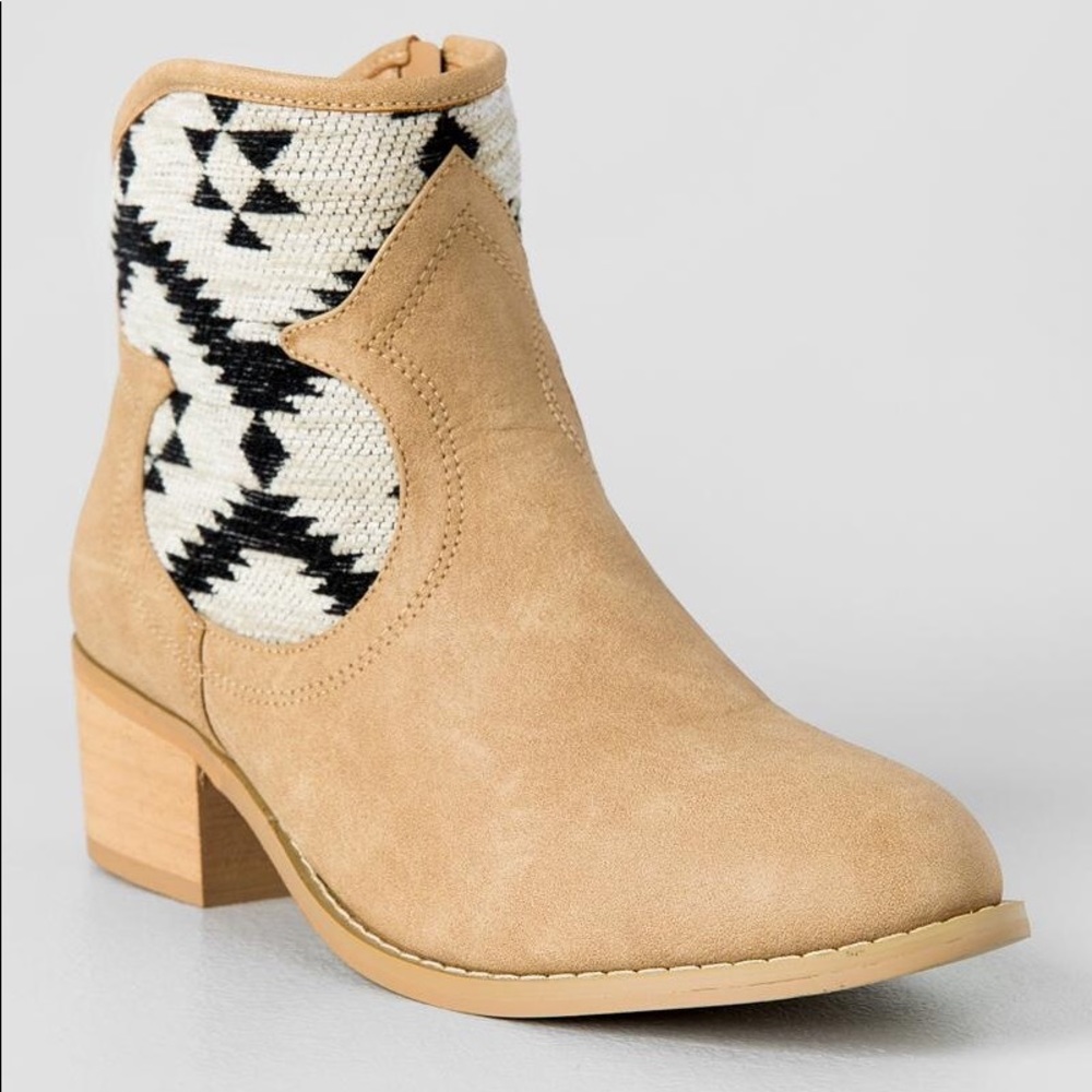 francesca’s Wallis Festival Bootie